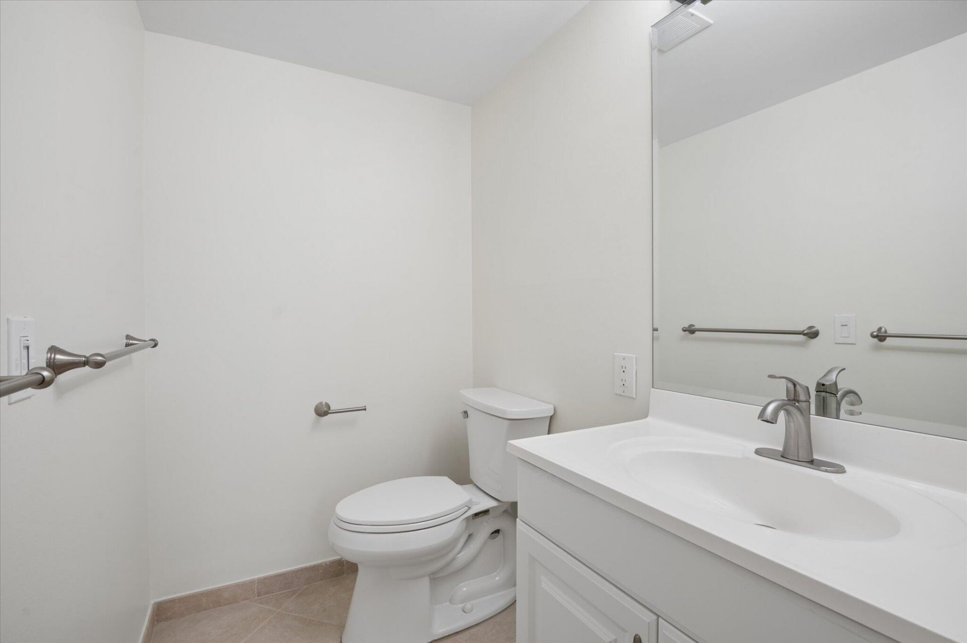 511 Bayshore Drive, Unit 206, Fort Lauderdale, FL 33304 Photo