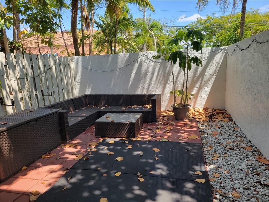 599 NE 7th Avenue, Fort Lauderdale, FL 33301 Photo