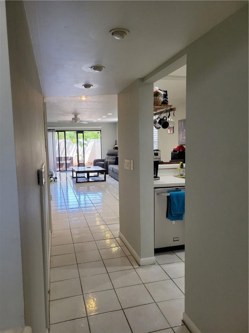 599 NE 7th Avenue, Fort Lauderdale, FL 33301 Photo