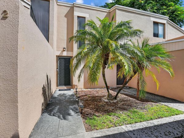 1061 NW 13th Street, Unit 2, Boca Raton, FL 33486