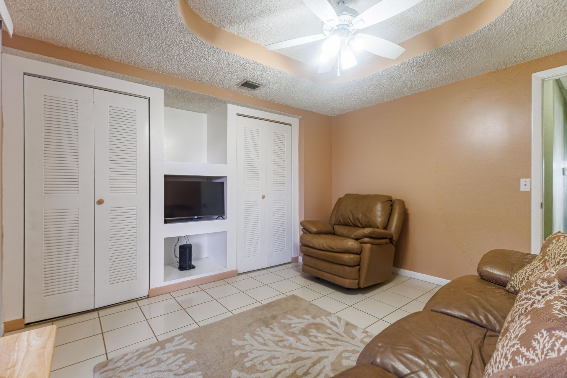 13401 SW 9th Place, Davie, FL 33325 Photo