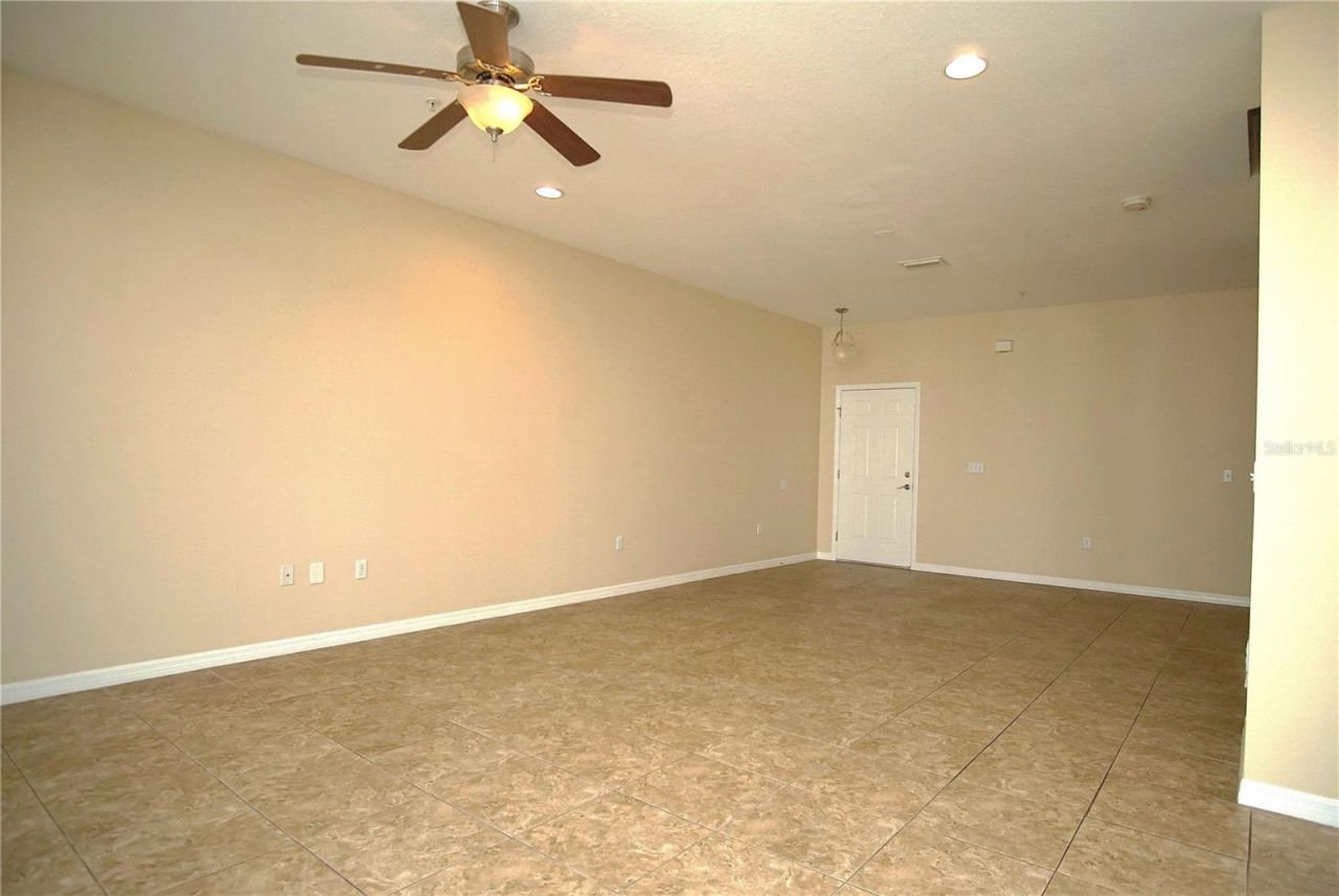 11406 Marbella Terrace Street, Tampa, FL 33637 Photo