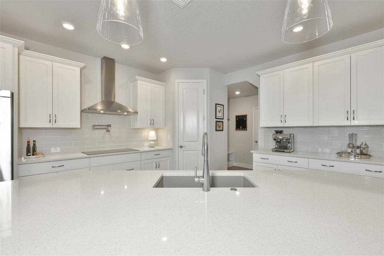2407 W Gray Street, Tampa, FL 33609 Photo