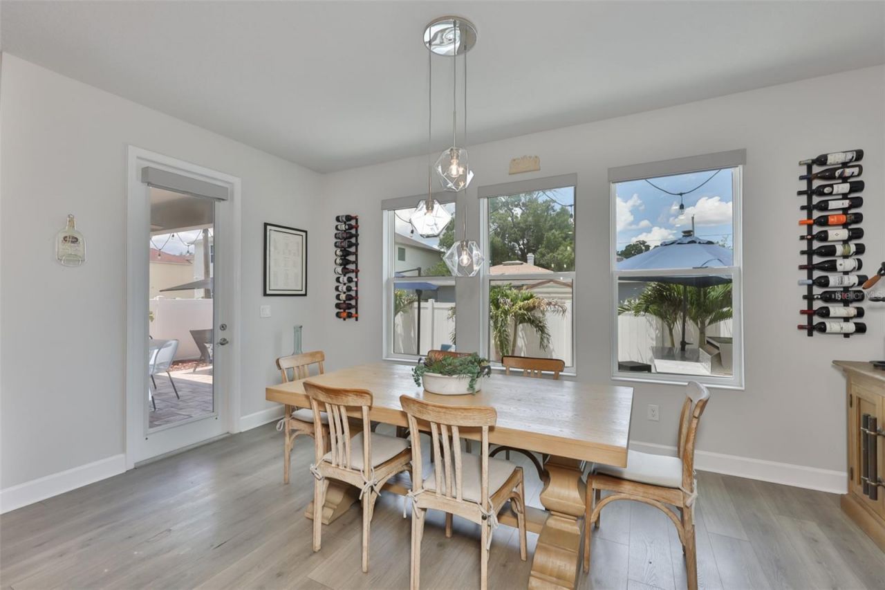2407 W Gray Street, Tampa, FL 33609 Photo