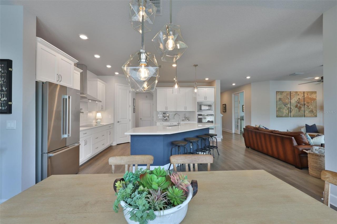 2407 W Gray Street, Tampa, FL 33609 Photo