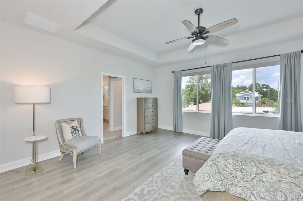 2407 W Gray Street, Tampa, FL 33609 Photo