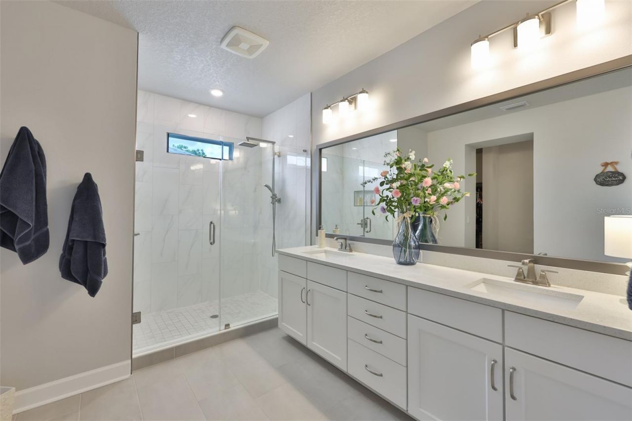 2407 W Gray Street, Tampa, FL 33609 Photo