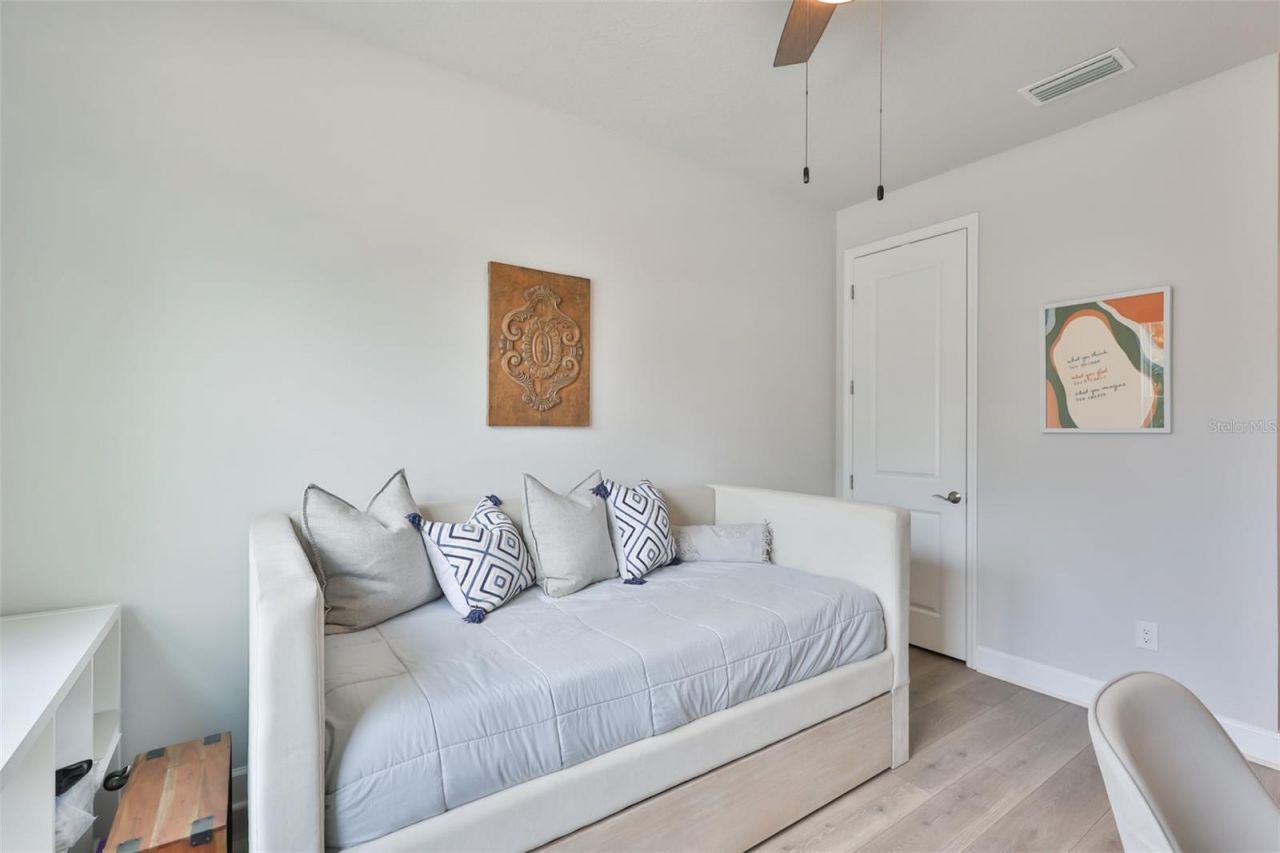 2407 W Gray Street, Tampa, FL 33609 Photo
