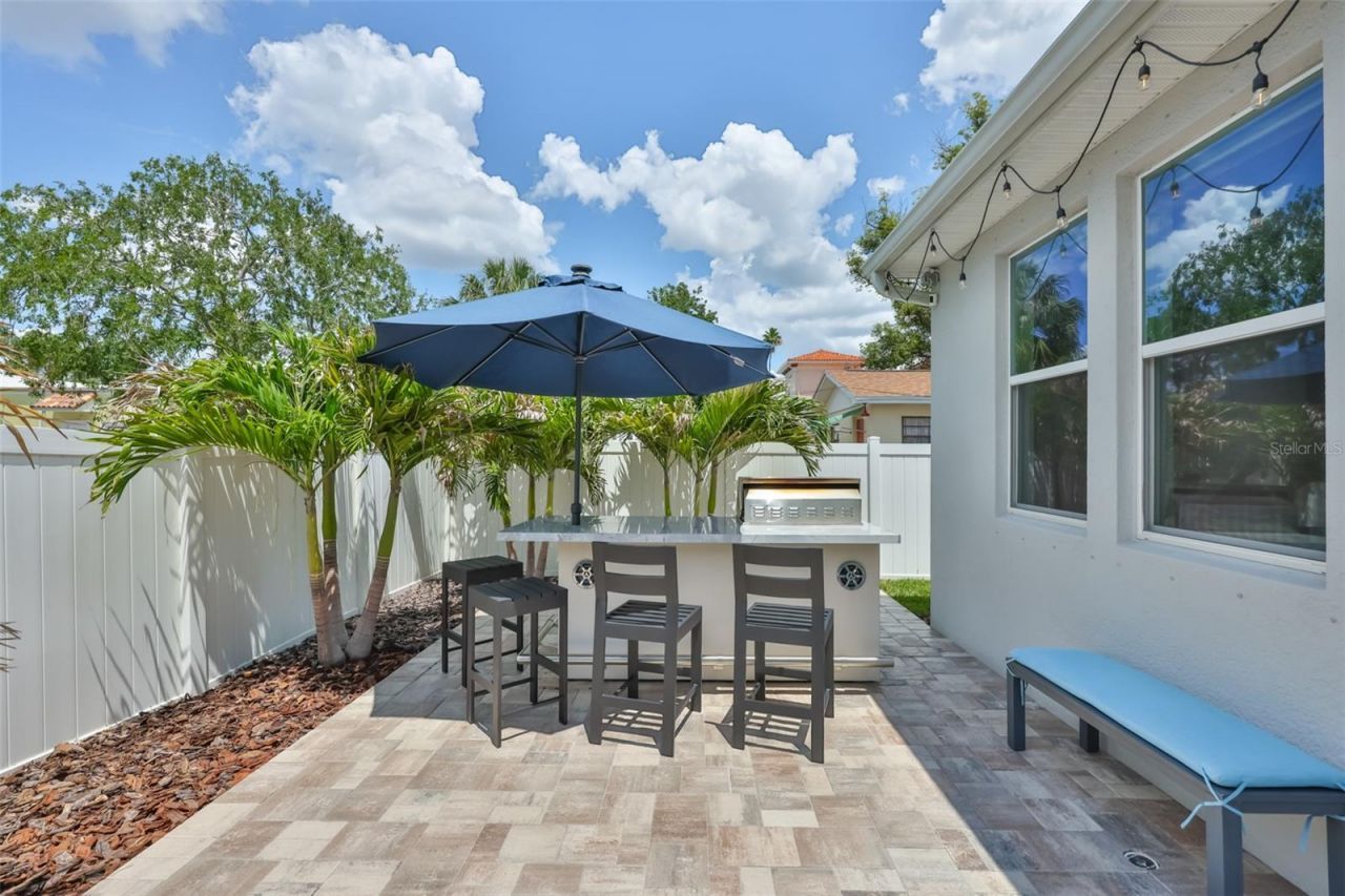 2407 W Gray Street, Tampa, FL 33609 Photo