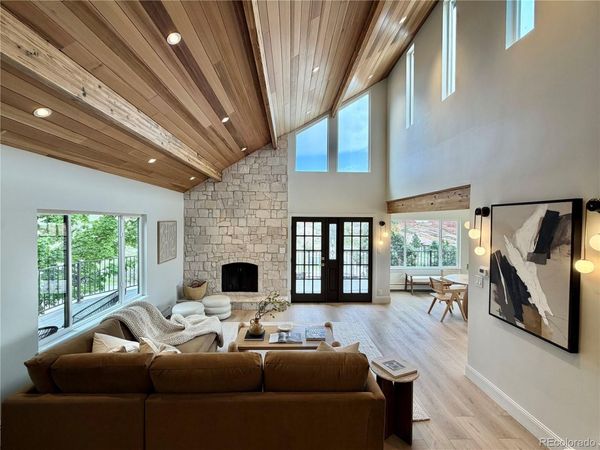 10542 Mossrock Run , Littleton, CO 80125