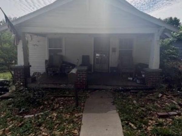 1307 Belmont Avenue, Kansas City, MO 64126