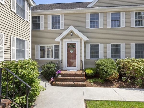 45 Morse Ave, Unit 45, East Bridgewater, MA 02333