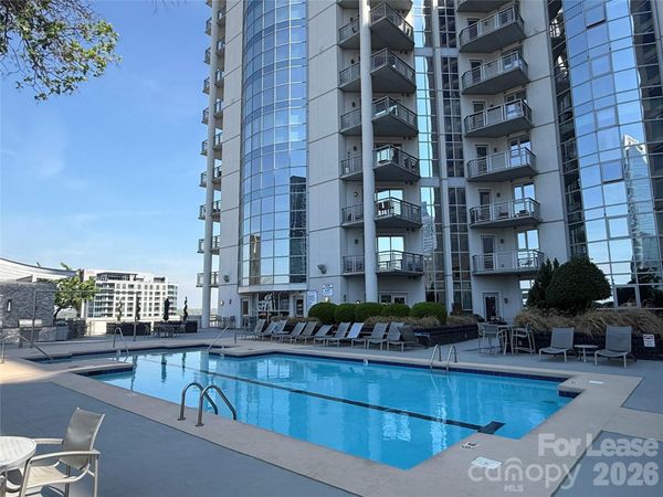 333 W Trade Street, Unit 1710, Charlotte, NC 28202