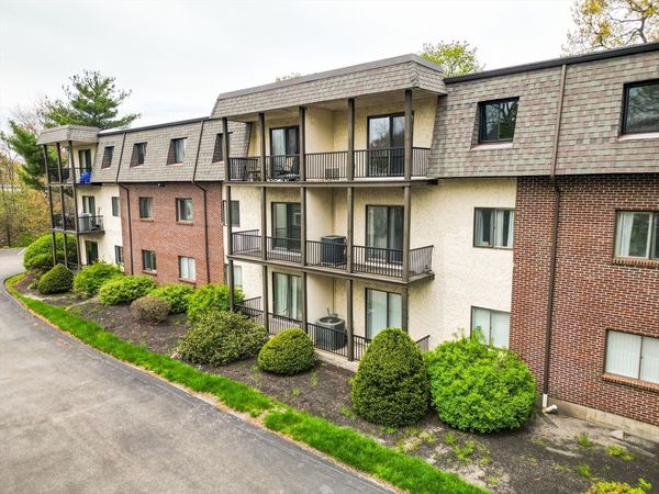 232 Canton St, Unit 206, Randolph, MA 02368