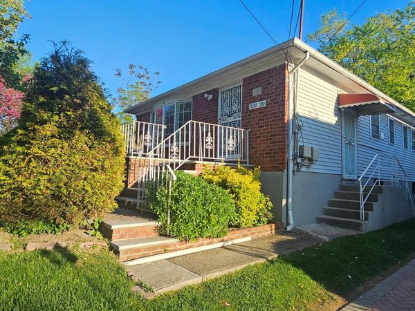23220 147th Avenue , Springfield Gardens, NY 11413