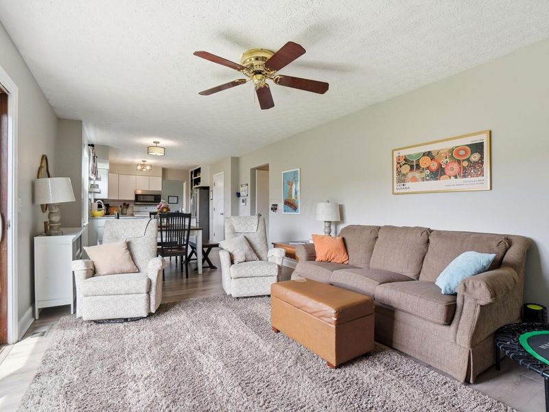 1215 Tranquil Drive, Columbus, OH 43085 Photo 11