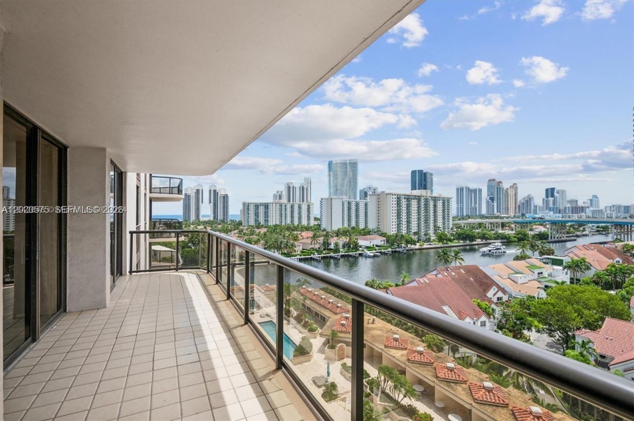 19667 Turnberry Way , Unit 10C, Aventura, FL 33180 Photo