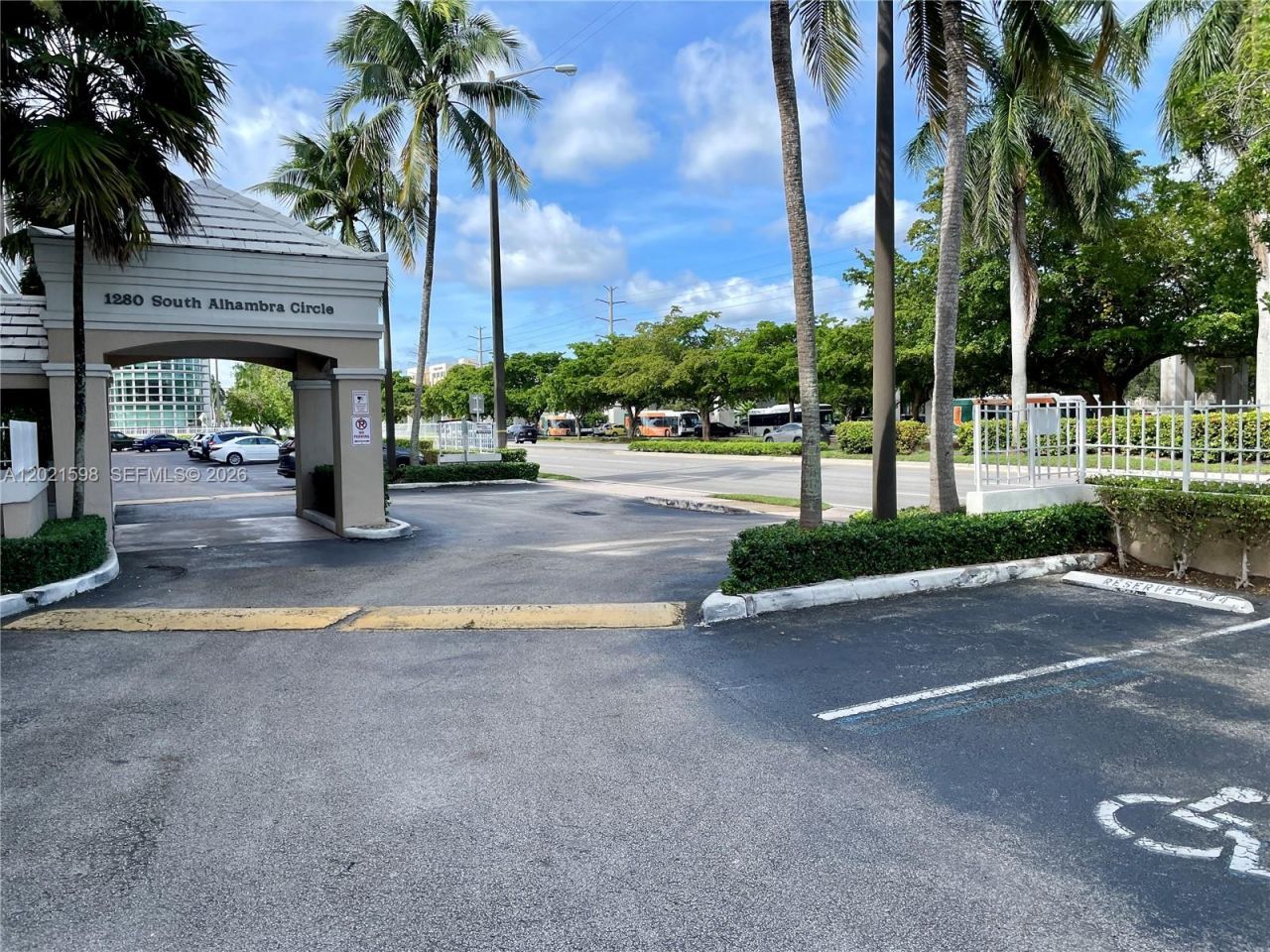 1280 S Alhambra Cir , Unit 1407, Coral Gables, FL 33146 Photo