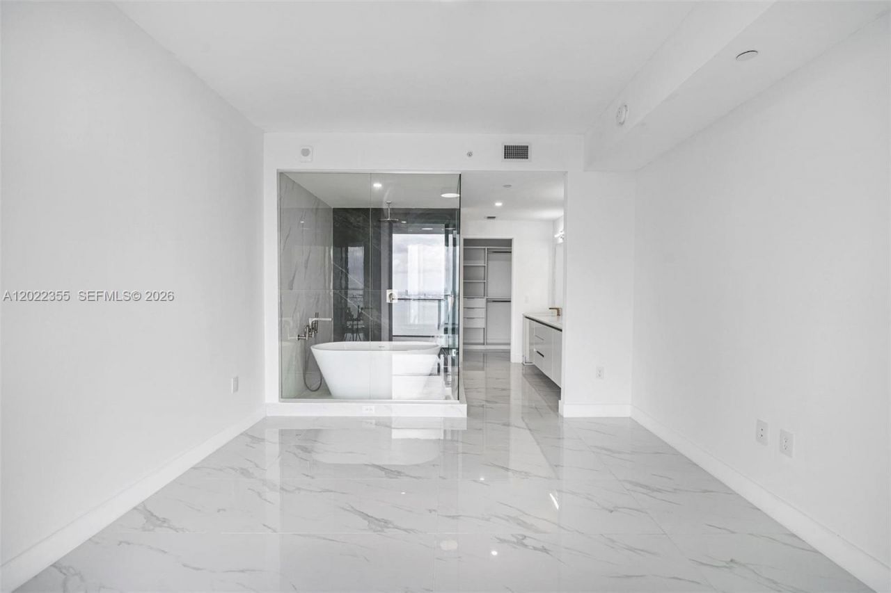 700 NE 24, Unit 4104, Miami, FL 33137 Photo