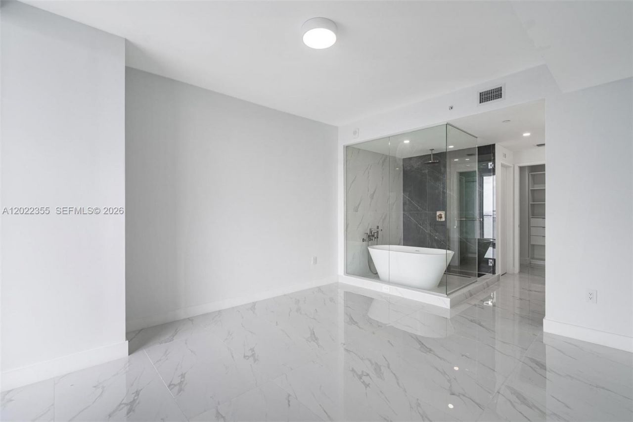 700 NE 24, Unit 4104, Miami, FL 33137 Photo
