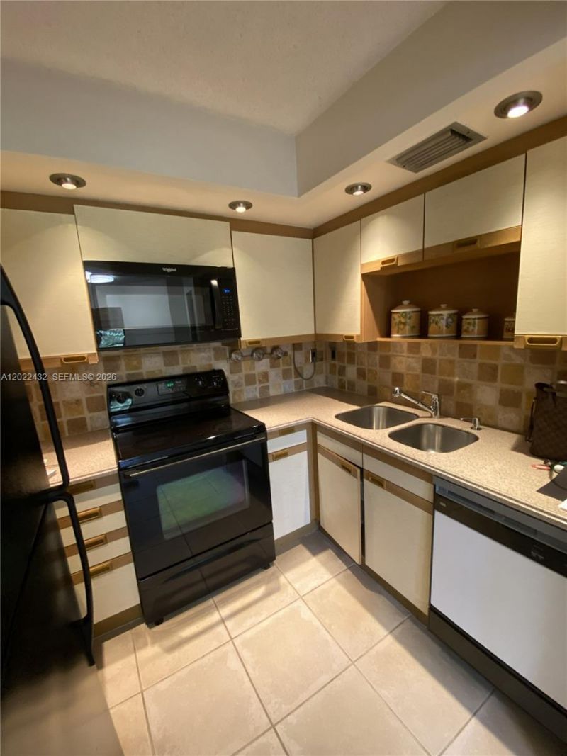 9020 SW 125th Ave , Unit F202, Miami, FL 33186 Photo