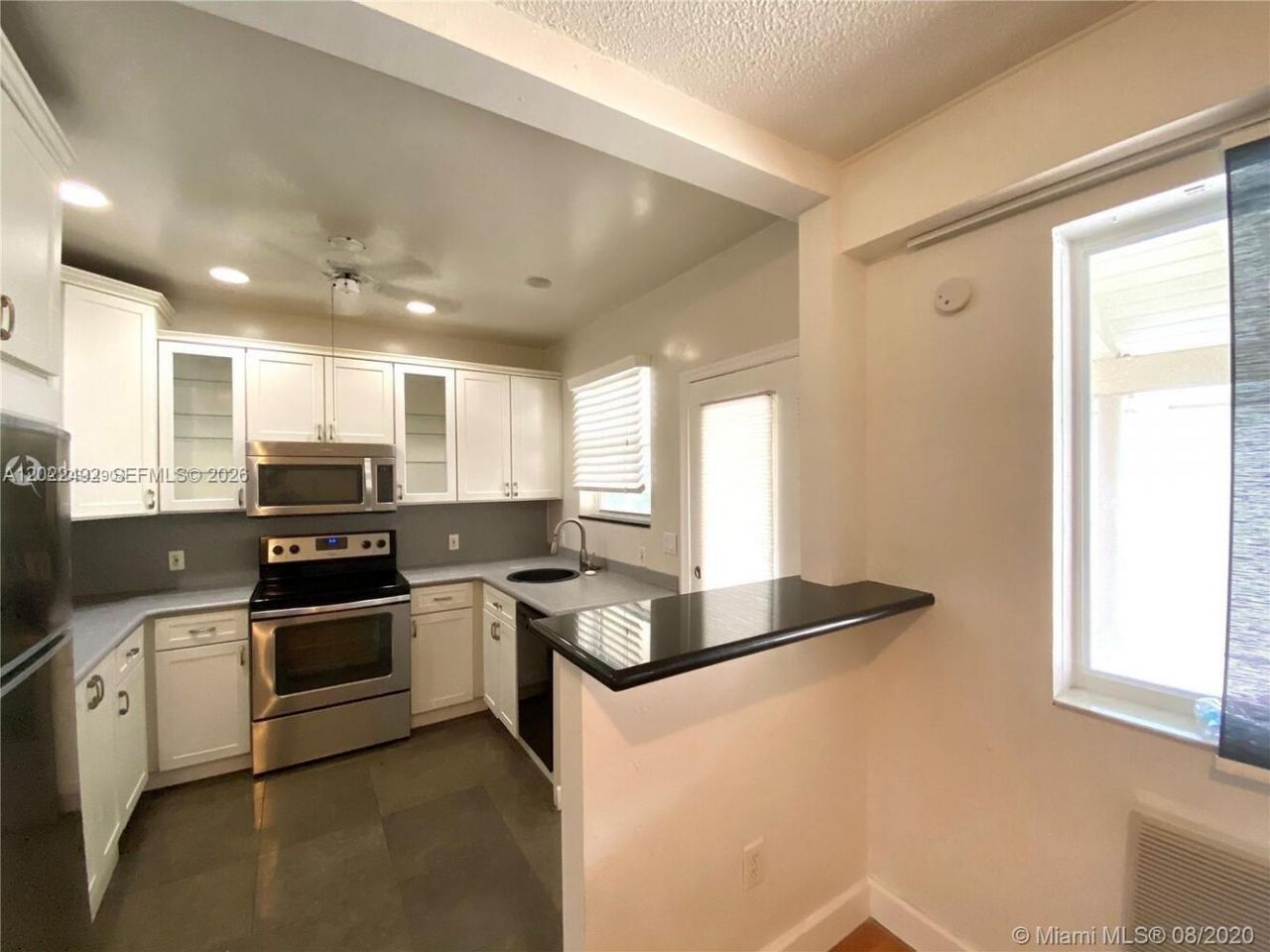 30 Park Dr , Unit 16, Bal Harbour, FL 33154 Photo