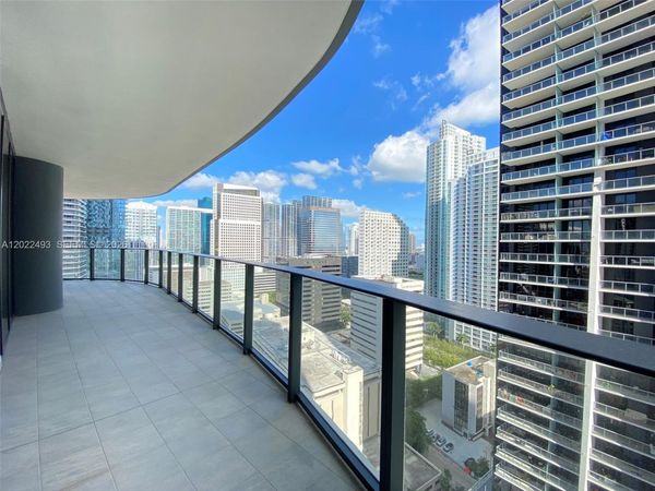 1000 Brickell Plz , Unit 2715, Miami, FL 33131