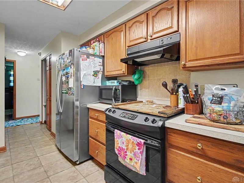 1043 Heathwood, Englewood, OH 45322 Photo 12