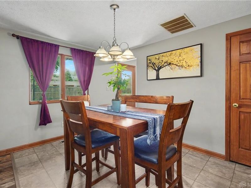 1043 Heathwood, Englewood, OH 45322 Photo 14