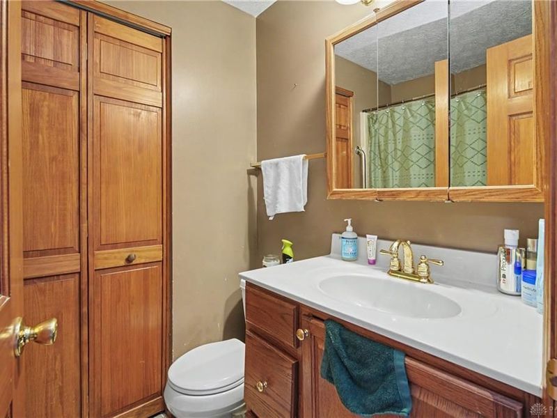 1043 Heathwood, Englewood, OH 45322 Photo 24