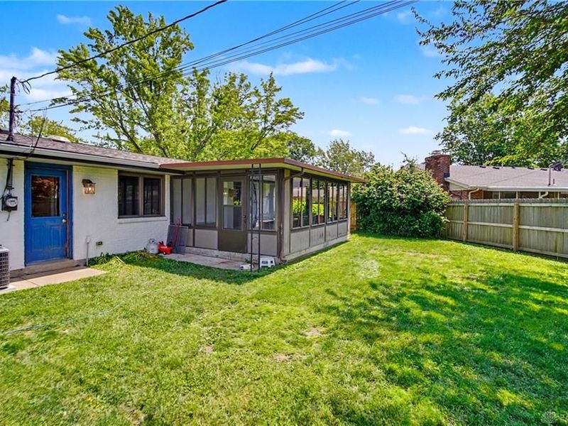 1043 Heathwood, Englewood, OH 45322 Photo 32