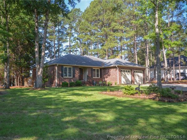 18 Sandy Point, Sanford, NC 27332