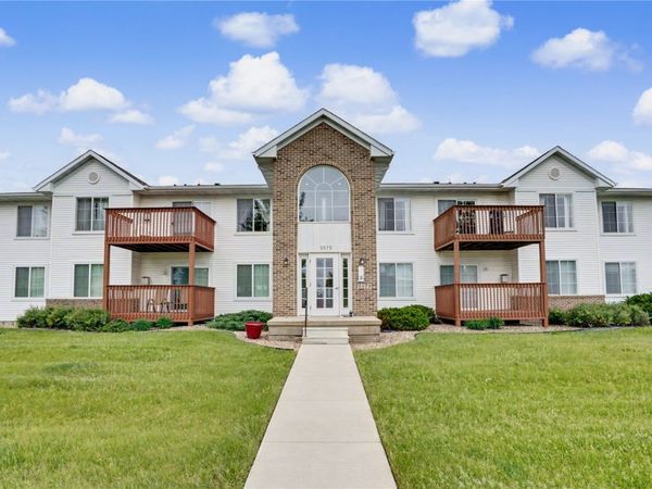 5575 Kacena Ave, Unit 6, Marion, IA 52302