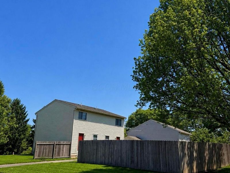2087-2089 Summit Row Boulevard , Powell, OH 43065 Photo 3