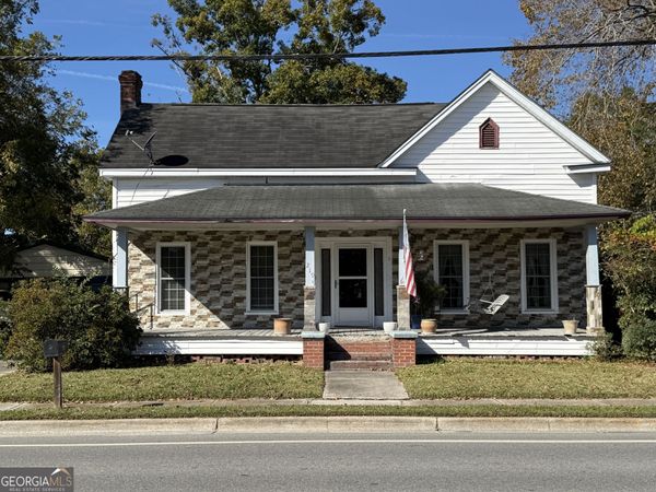 219 N College Street, Pembroke, GA 31321