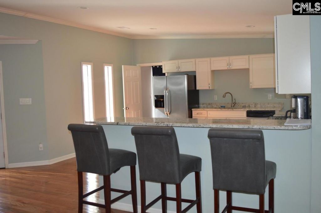 2543 Harbor View Road  Photo 10