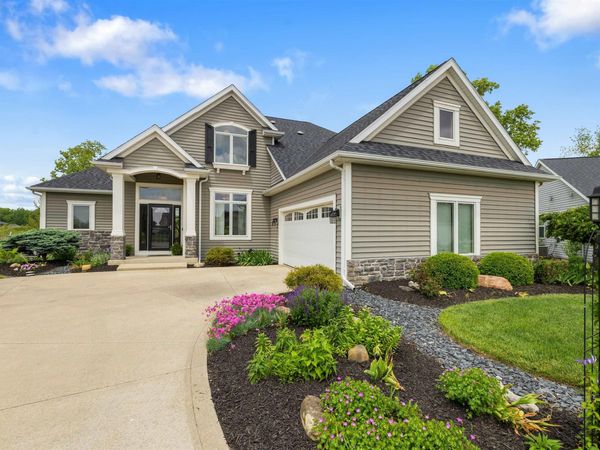 7727 Boxwood Court, Fort Wayne, IN 46835