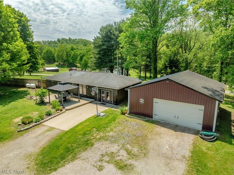 3190 Irish Road, Magnolia, OH 44643 Photo 9