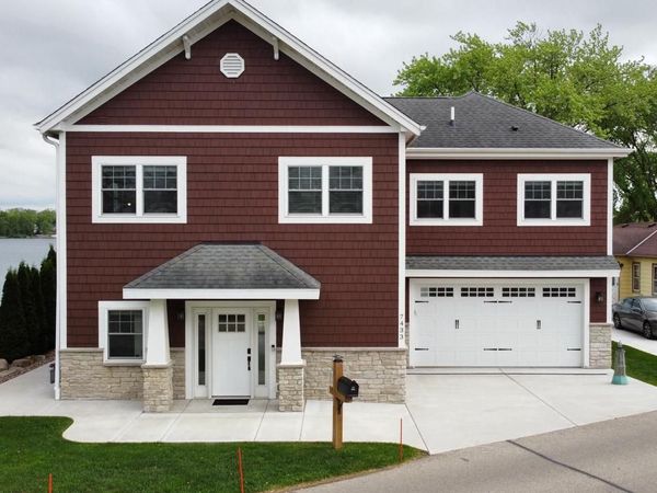 7433 N Tichigan ROAD, Waterford, WI 53185