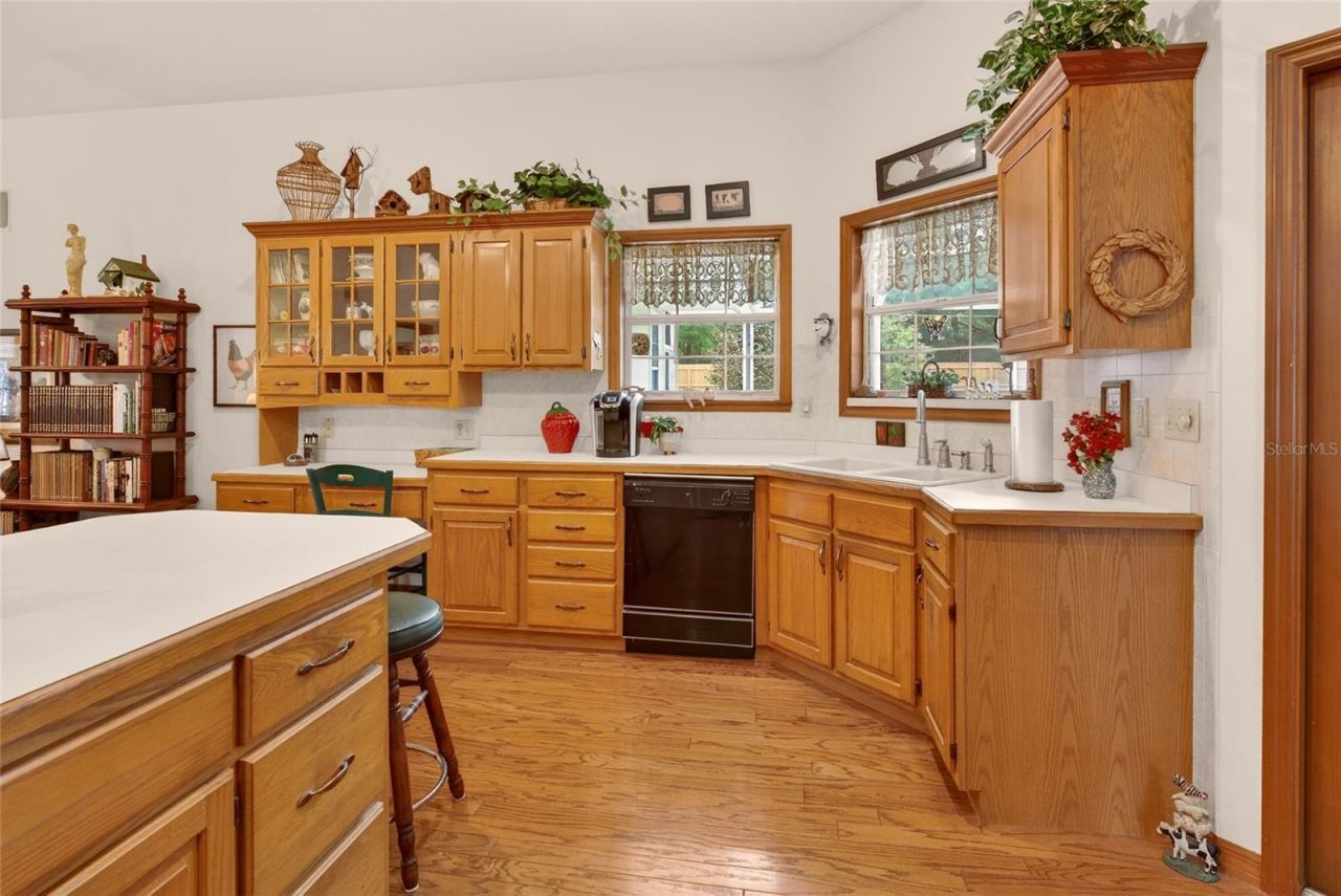 5174 NE 7th Place, Ocala, FL 34470 Photo