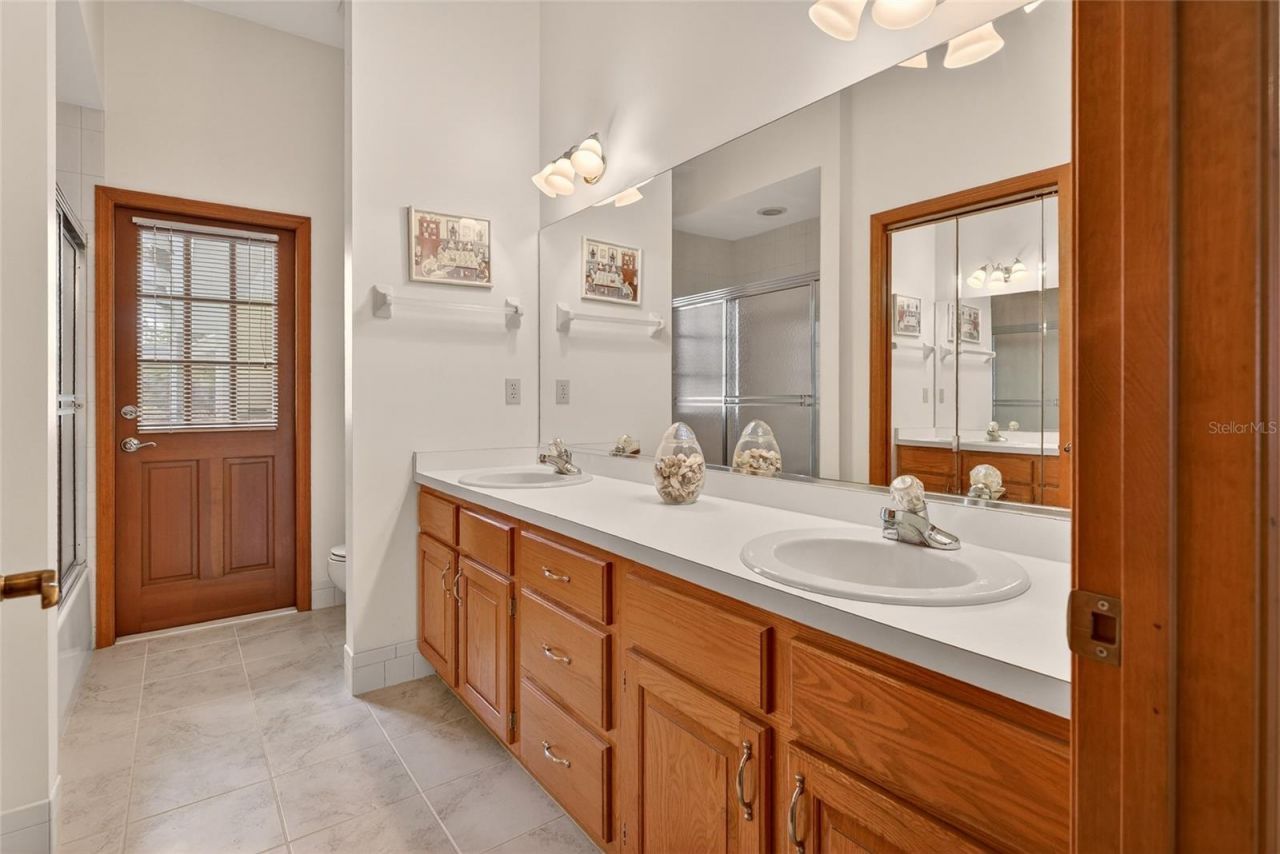 5174 NE 7th Place, Ocala, FL 34470 Photo
