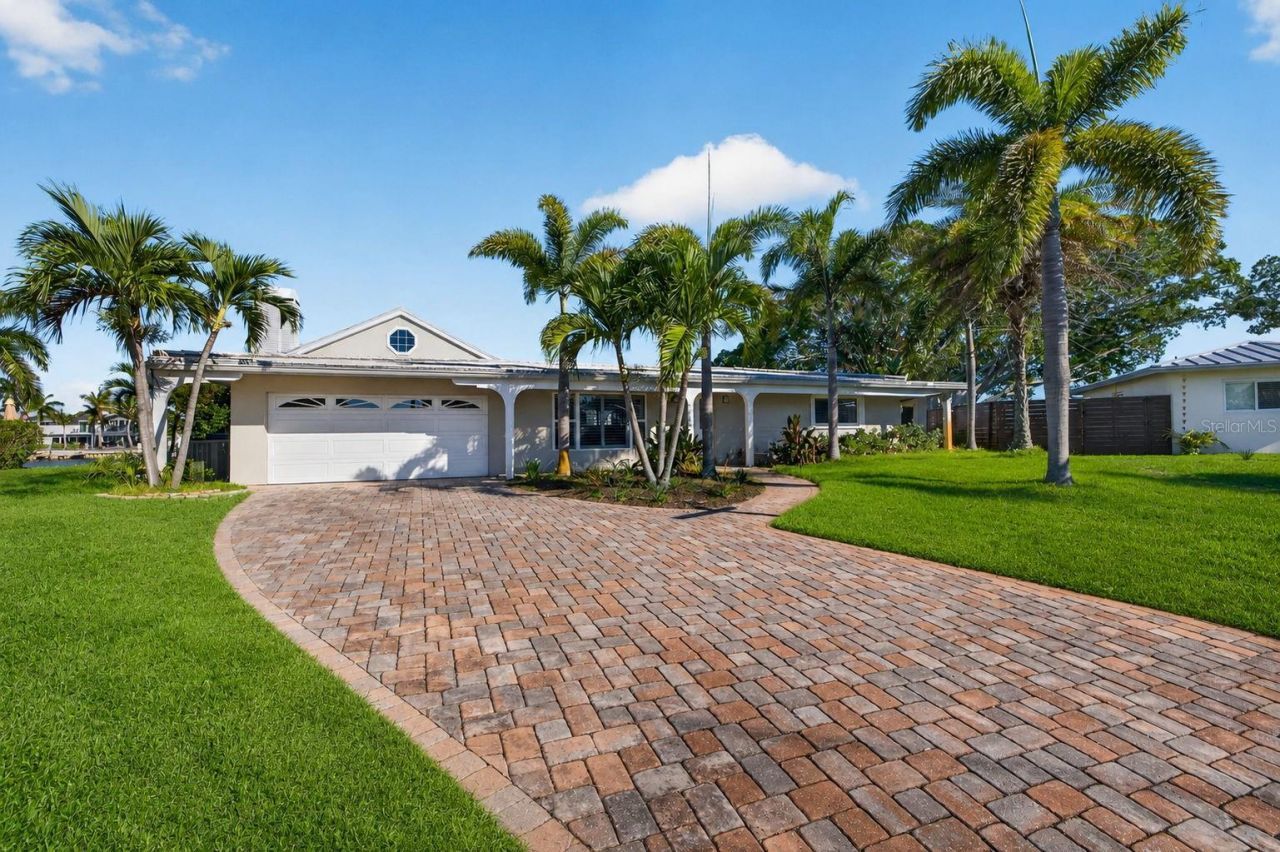 1276 37th Avenue Ne, Saint Petersburg, FL 33704 Photo