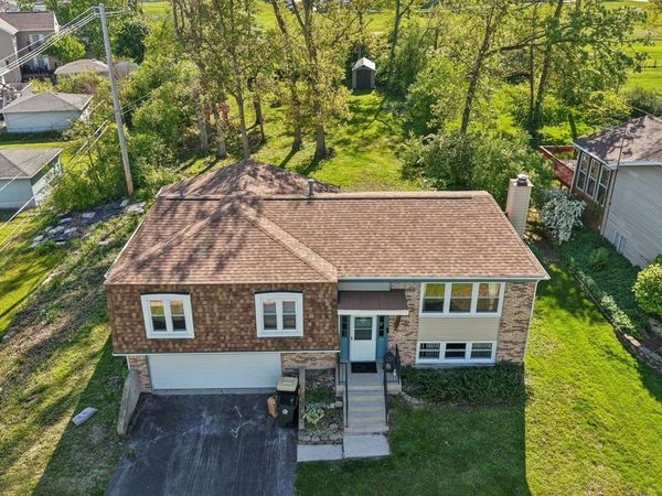 7901 Iroquois Court , Woodridge, IL 60517