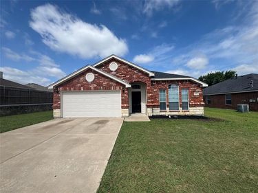 924 Marist Drive, Fort Worth, TX 76120