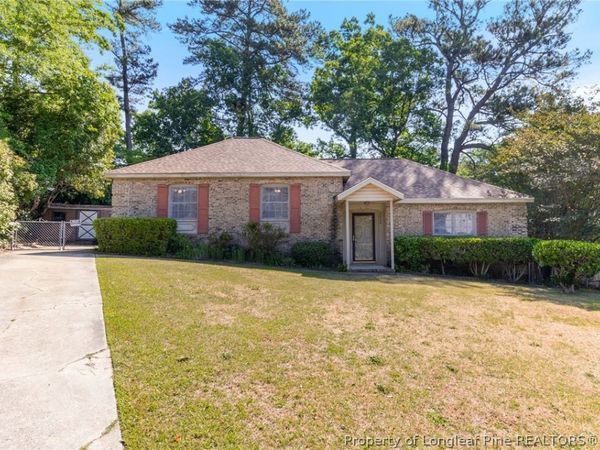 5466 Maplewood Court, Fayetteville, NC 28314