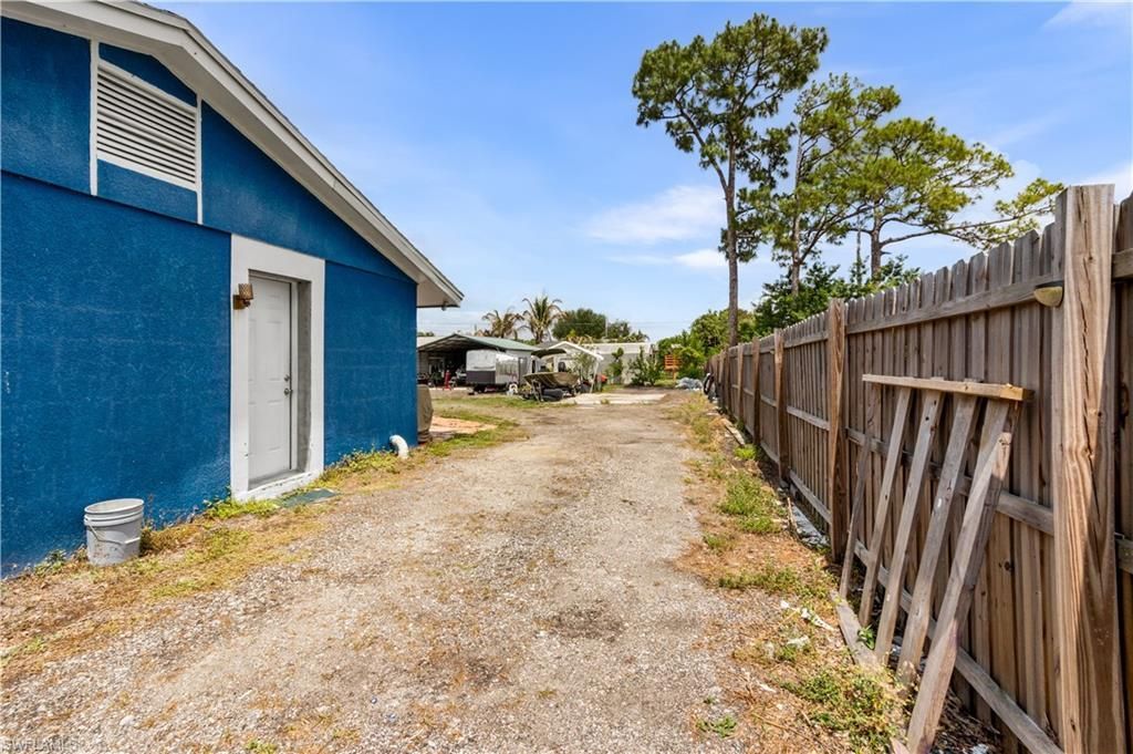 18 Illinois Rd , Lehigh Acres, FL 33936 Photo