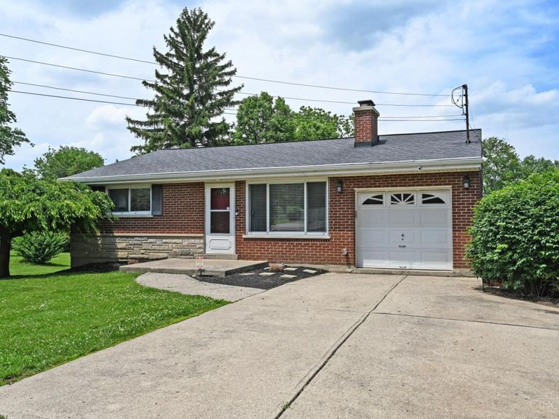 6988 Dimmick Road, West Chester, OH 45069 Photo 2