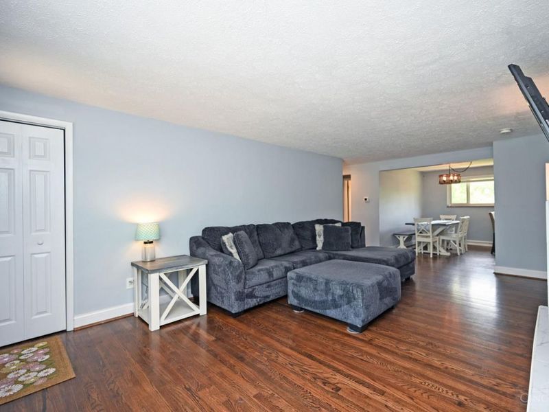 6988 Dimmick Road, West Chester, OH 45069 Photo 5