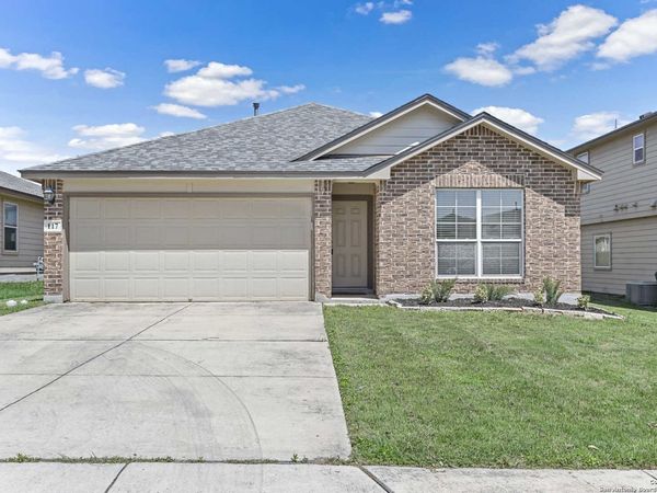 117 Linden Ln, San Marcos, TX 78666