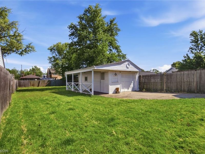 12808 Longmead Avenue, Cleveland, OH 44135 Photo 23